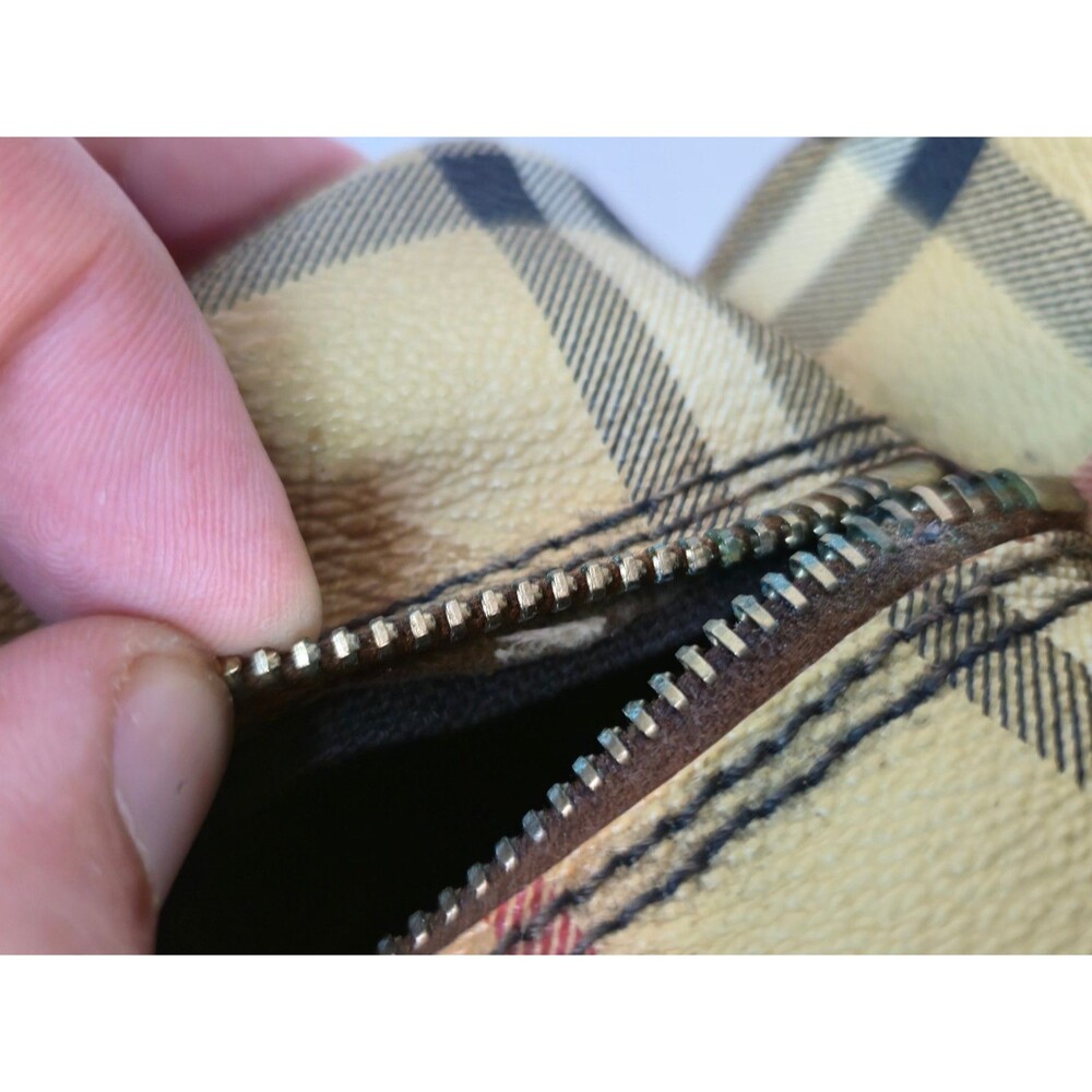 Vintage Burberry Check Handbag 2 Side Pockets Rare Style - Picture 15 of 16